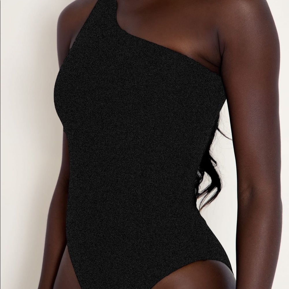 POOL PARTY BLACK ONE SHOULDER Blackmilk